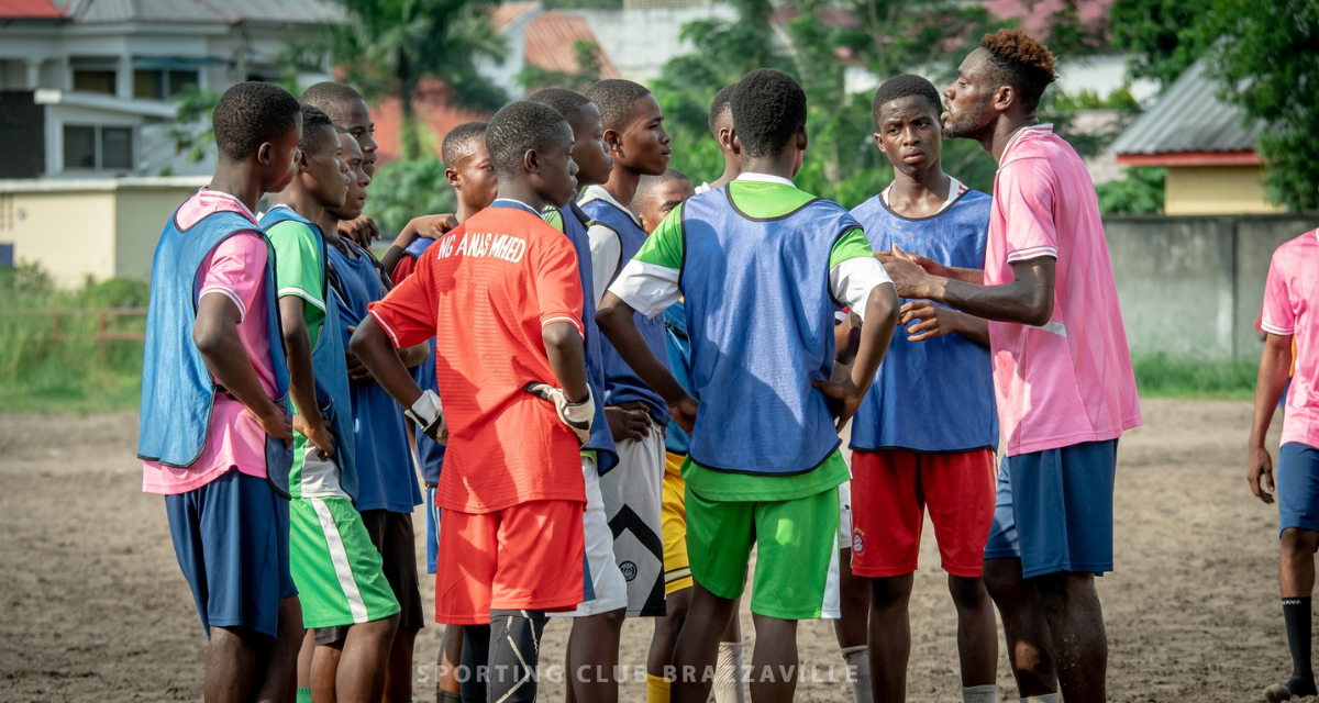 Ligue 2 Congo : Que se passe t’il avec le Sporting Club Brazzaville, accusé de spoiler les joueurs des autres clubs ?
